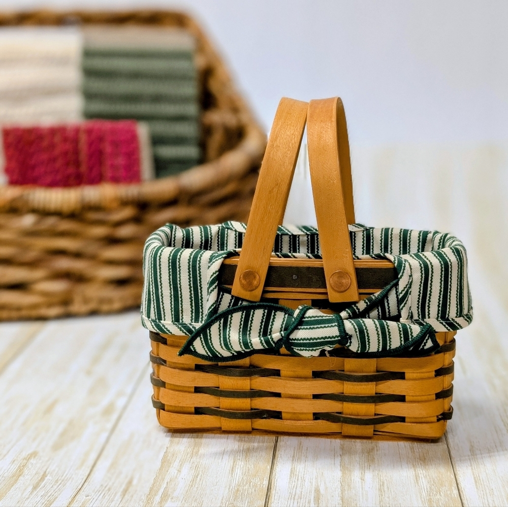 LONGABERGER Picture Perfect Sweetheart Series Basket
